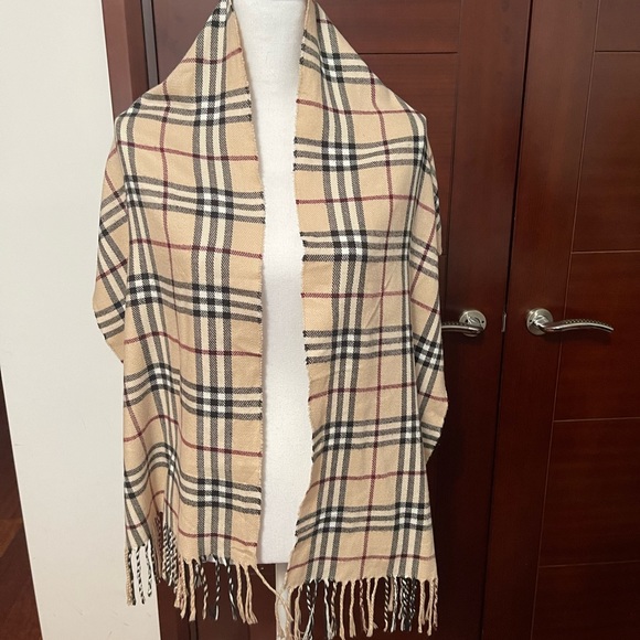Accessories - Beautiful women scarf new